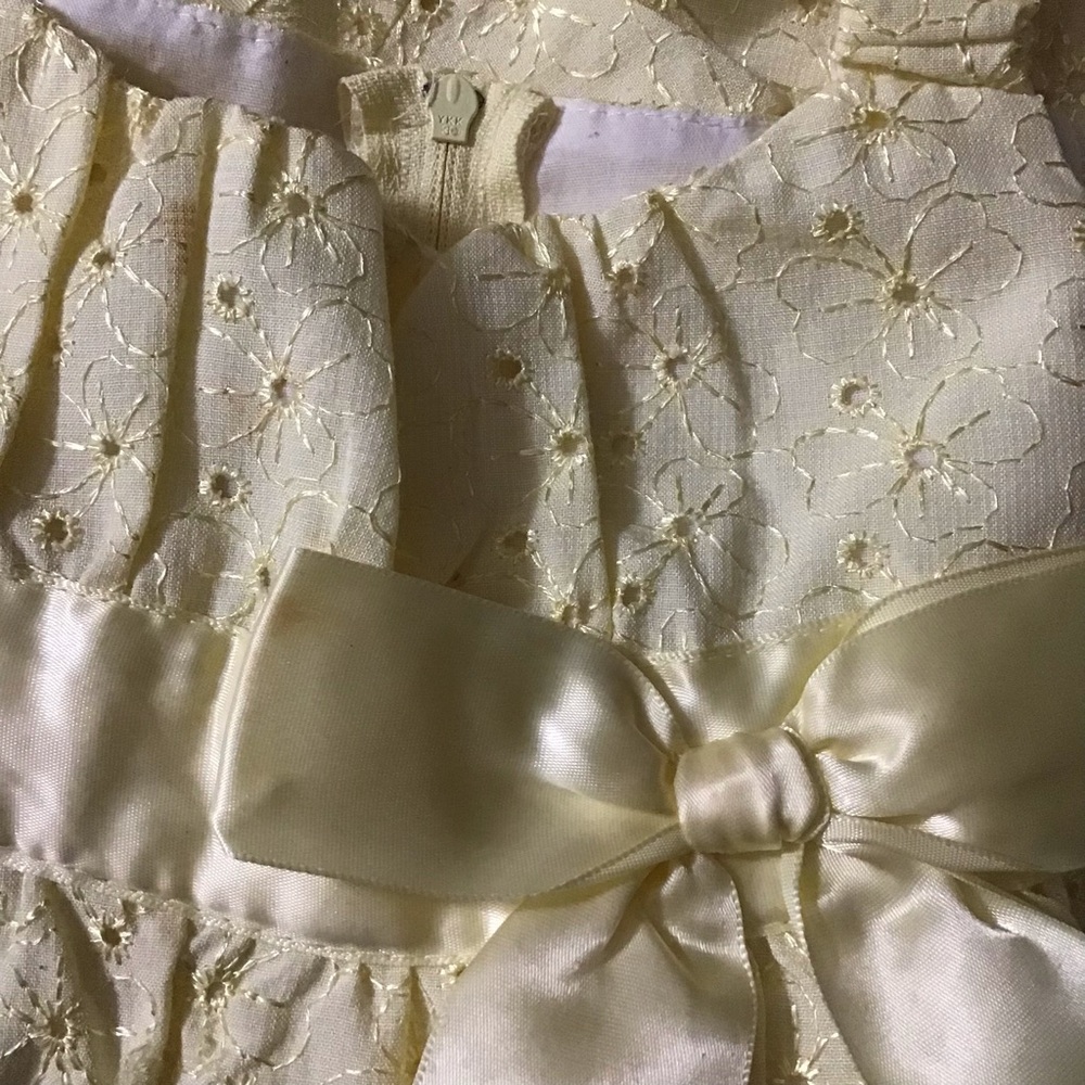 Bonnie Jean Dress Girls Sz 4 Yellow Eyelet Sleeveless Satin Bow Y2K Empire Waist